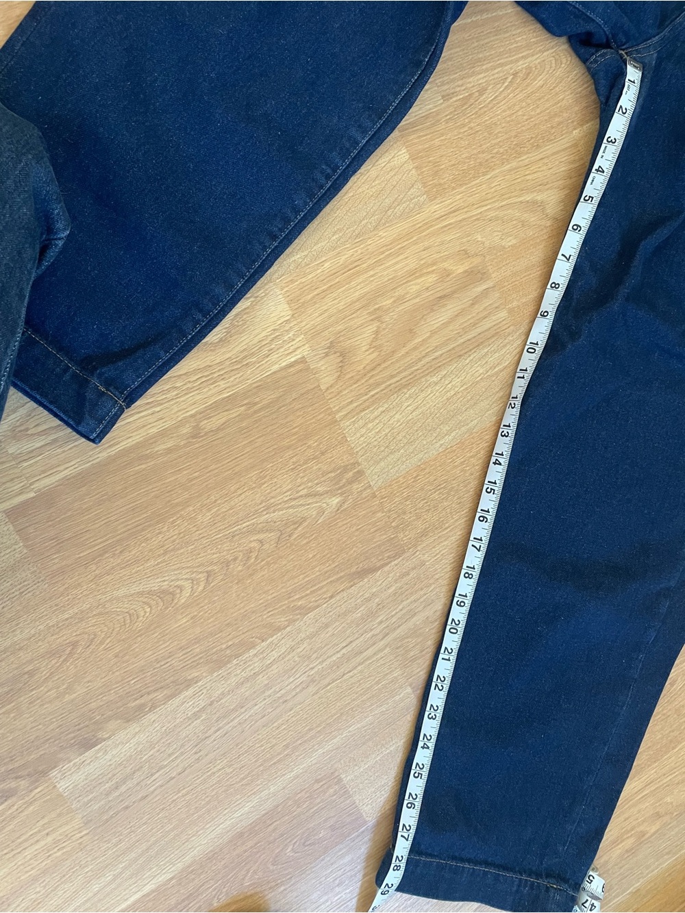 MADEWELL Baggy Straight Jeans in Woodham Wash: Pleated Edition - Picture 7 of 13